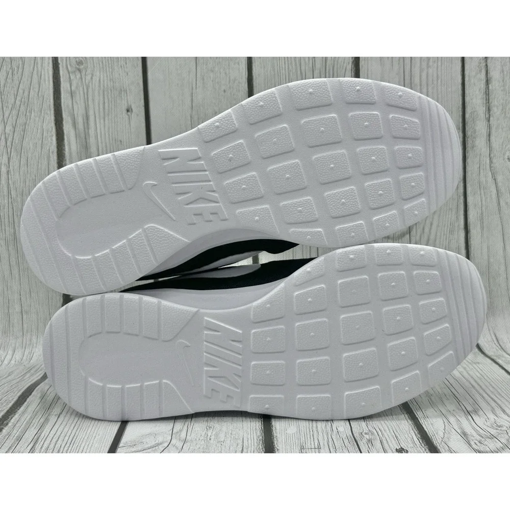 Nike‎ Tanjun EasyOn Black White Men's Size 7 DV7775-001